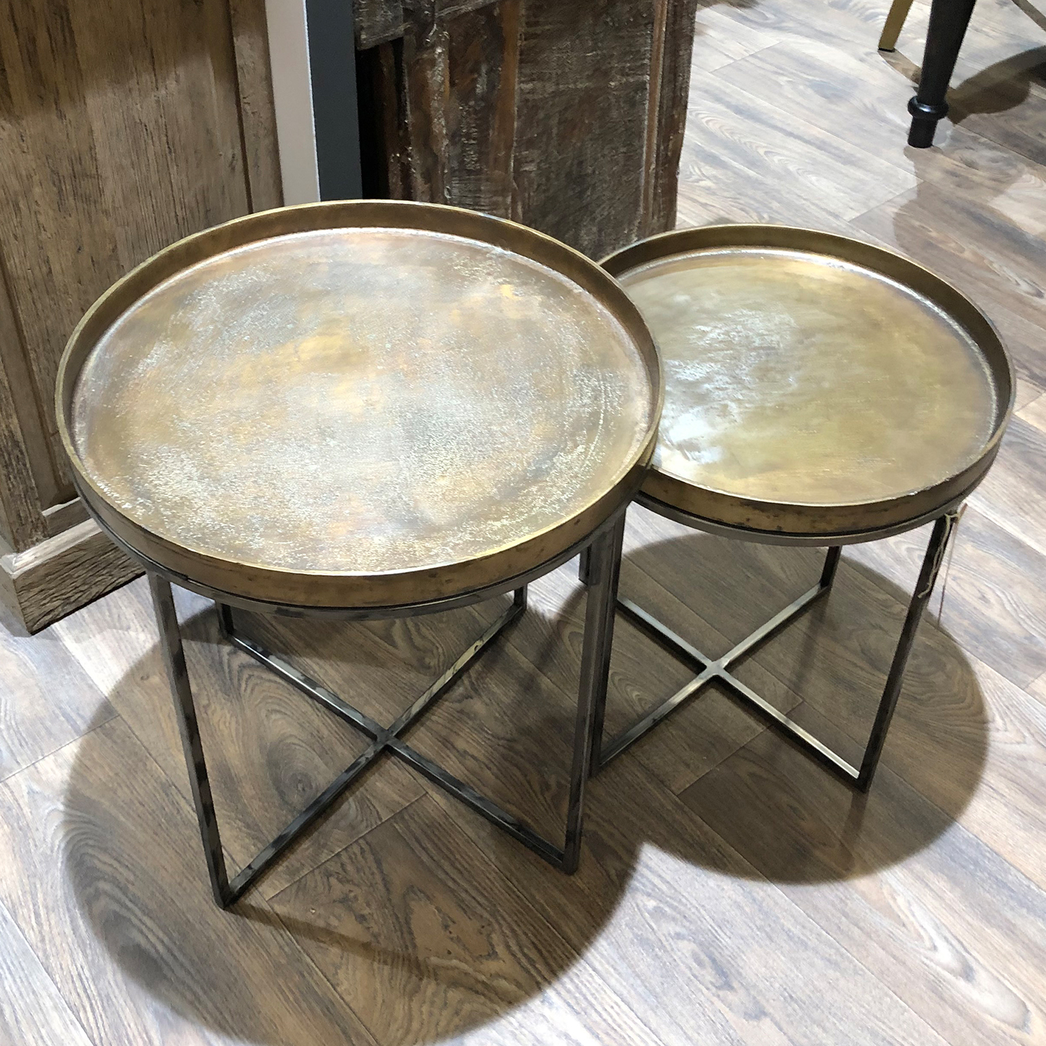 To prolong the life of your Ferro tables, these care guidelines outline how to properly maintain them, covering cleaning methods, protection against heat and scratches, preventing damage from spills, and reducing the risk of stains from everyday items.
