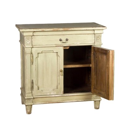 Alessandra 2 Door Dresser